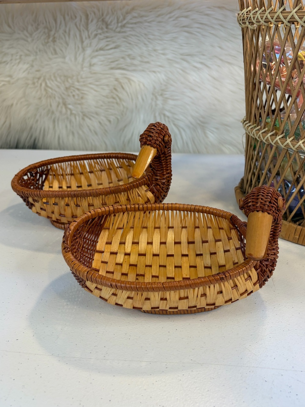 Vintage Duck Wicker Basket Woven Rattan Plant French Country Kitchen Cottagecore - Picture 4 of 7